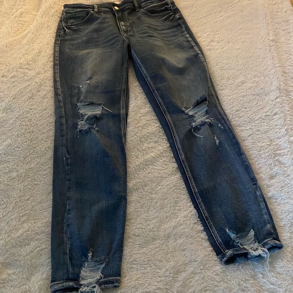 PINK LILY Jeans — Distressed, Faded, Ripped.🌻